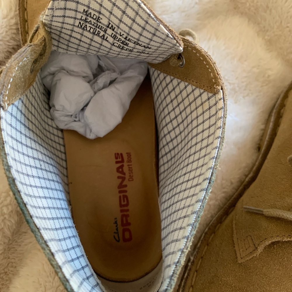 Clarks Women's Light Tan Suede Desert Boots - Picture 2 of 10